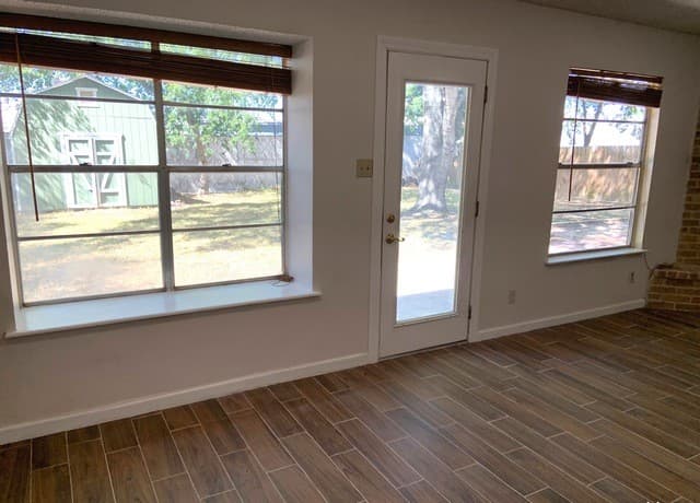 12242  Brownstone St, Live Oak, TX 78233 — photo 9