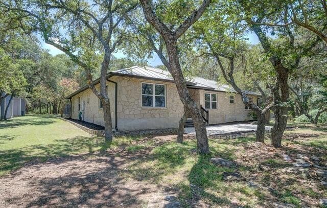 310  Remington Dr, Bergheim, TX 78004 — photo 3