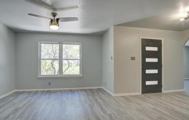 310  Remington Dr, Bergheim, TX 78004 — photo 9