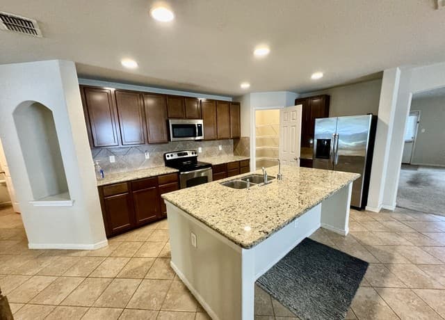 1450  Dancing Wolf, San Antonio, TX 78245 — photo 16