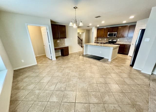 1450  Dancing Wolf, San Antonio, TX 78245 — photo 18