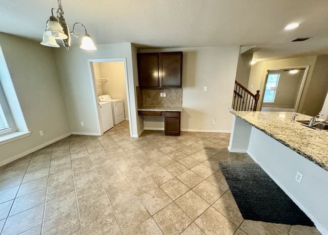 1450  Dancing Wolf, San Antonio, TX 78245 — photo 19