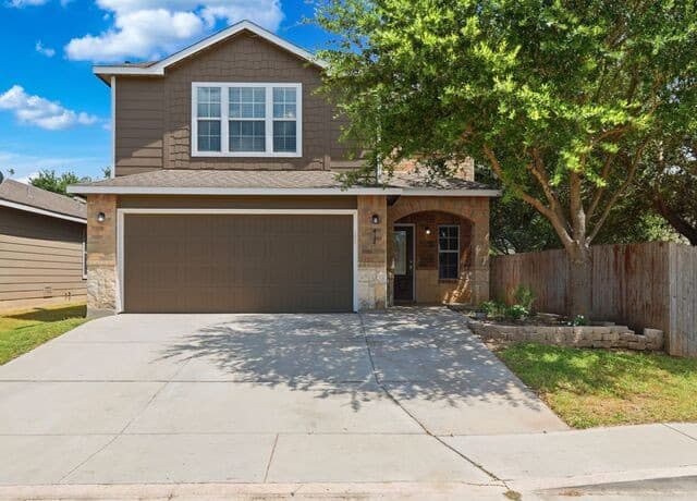 414 Walnut Crst