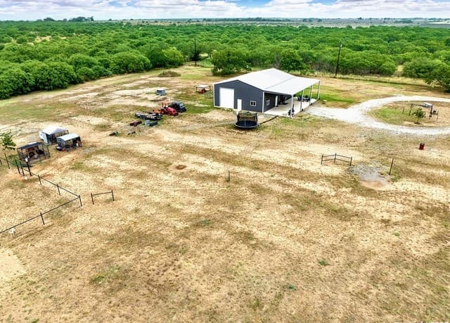 757  Joy Ln, Floresville, TX 78114 — photo 13