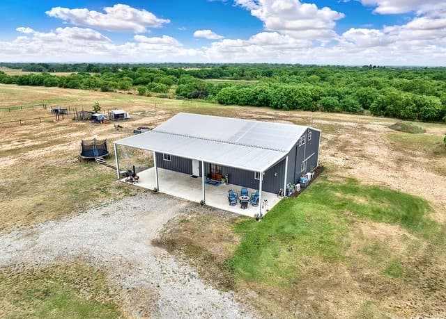 757  Joy Ln, Floresville, TX 78114 — photo 14
