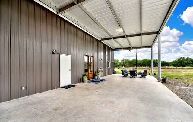757  Joy Ln, Floresville, TX 78114 — photo 21