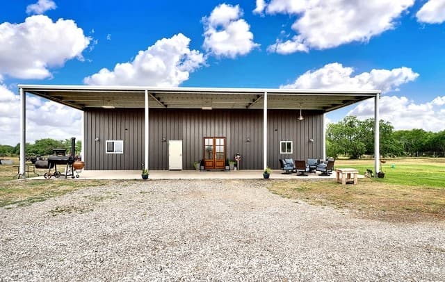757  Joy Ln, Floresville, TX 78114 — photo 3