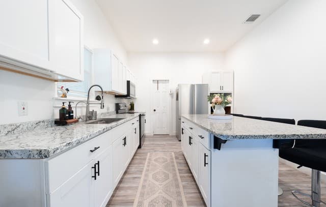 120  Town Vw, Canyon Lake, TX 78133 — photo 10