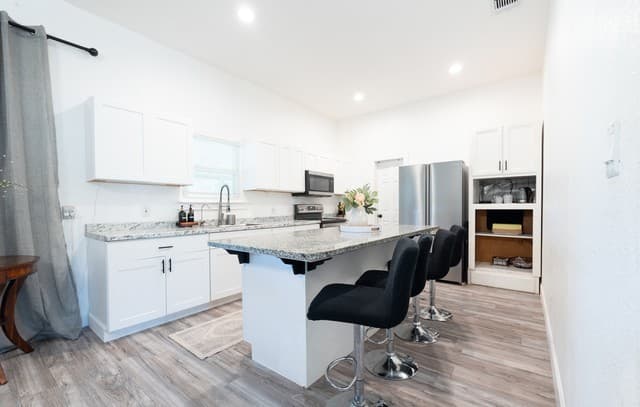 120  Town Vw, Canyon Lake, TX 78133 — photo 11