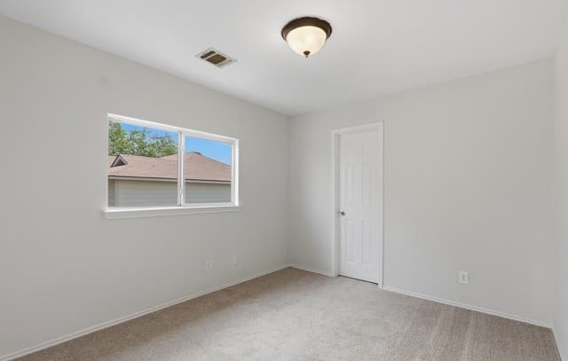 255  Hallie Cove, San Antonio, TX 78227 — photo 18