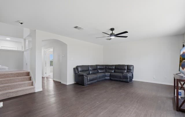255  Hallie Cove, San Antonio, TX 78227 — photo 2