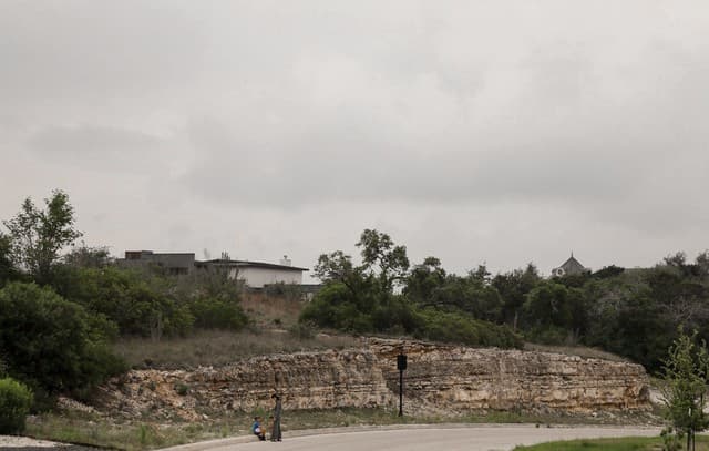 22902  Homestead Mesa, San Antonio, TX 78255 — photo 15