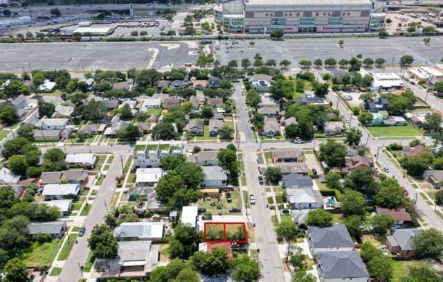 514  Dakota, San Antonio, TX 78203 — photo 4