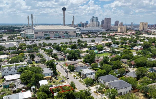 514  Dakota, San Antonio, TX 78203 — photo 5