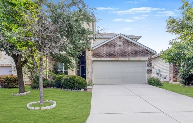 8715  Dove Oak Ln