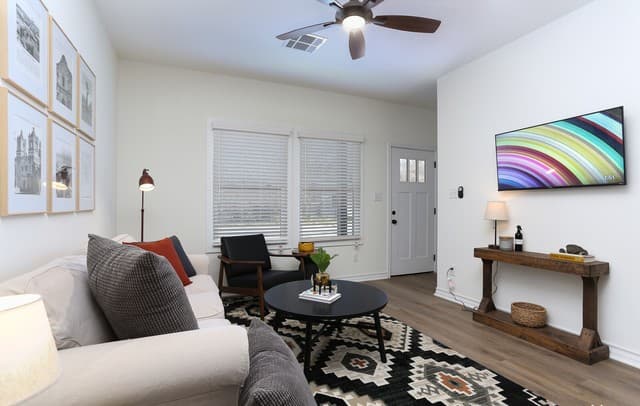 311  Ferguson Unit 202, San Antonio, TX 78203 — photo 3