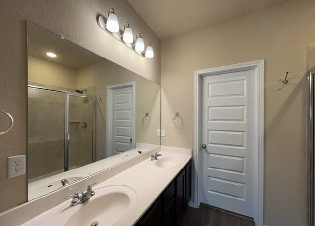 13531  Lily Lane, St Hedwig, TX 78152 — photo 17