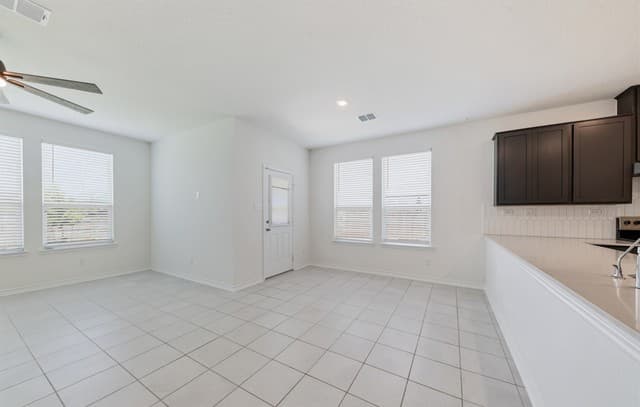 702  Cedar Keys, San Antonio, TX 78245 — photo 8