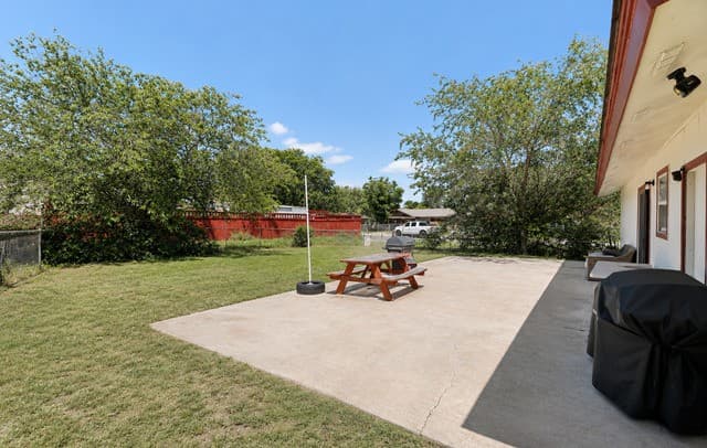4802  Castle Brg, San Antonio, TX 78218 — photo 15