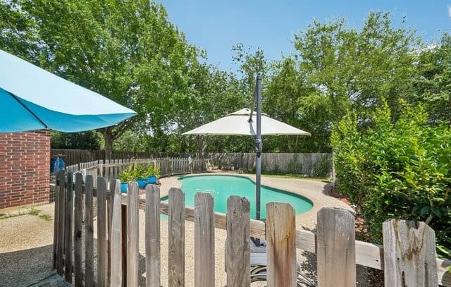 15102  Preston Hollow, San Antonio, TX 78247 — photo 23