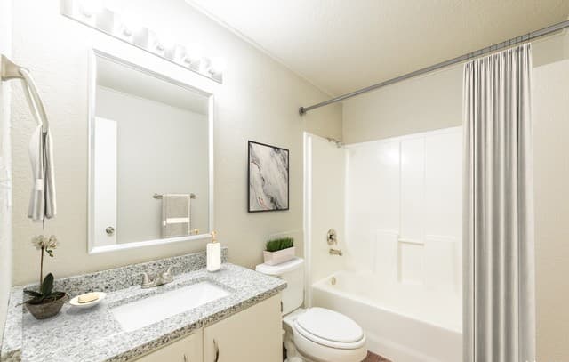 122  Roundtree Ln Unit 5, San Antonio, TX 78233 — photo 5