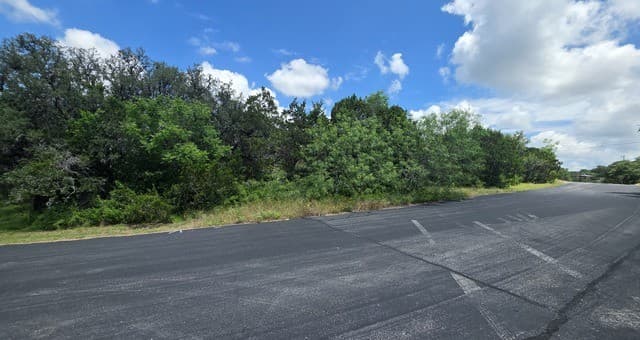 7507  Hummingbird Hill Ln, San Antonio, TX 78255 — photo 11