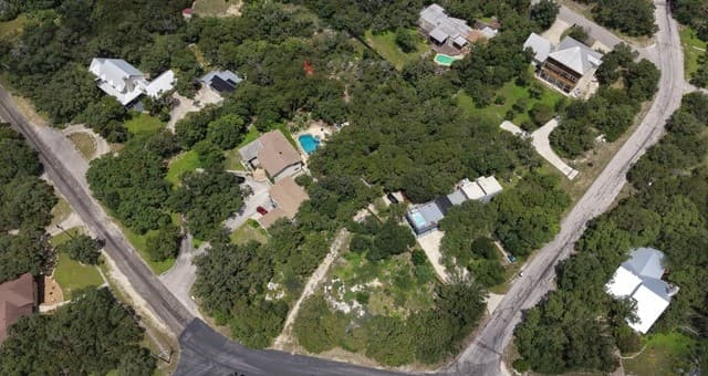 7507  Hummingbird Hill Ln, San Antonio, TX 78255 — photo 4