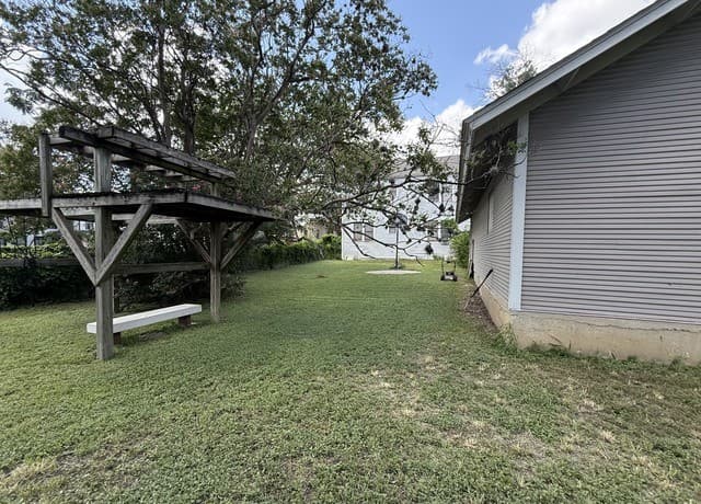 706 E Carson, San Antonio, TX 78208 — photo 10