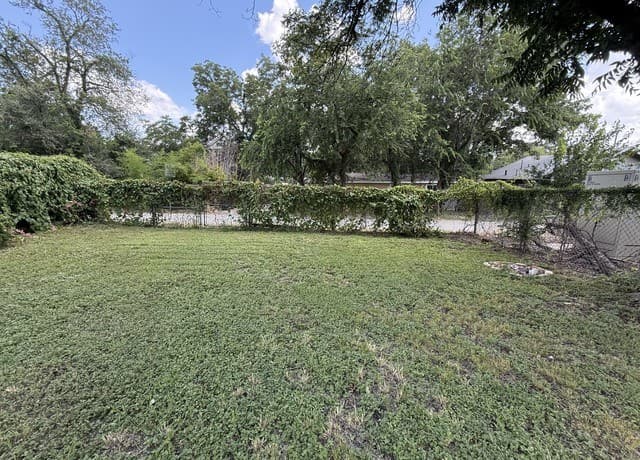 706 E Carson, San Antonio, TX 78208 — photo 12