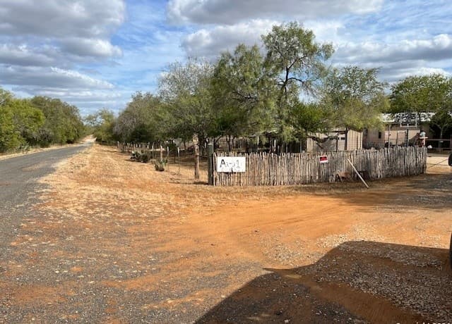 326 W Pr 324