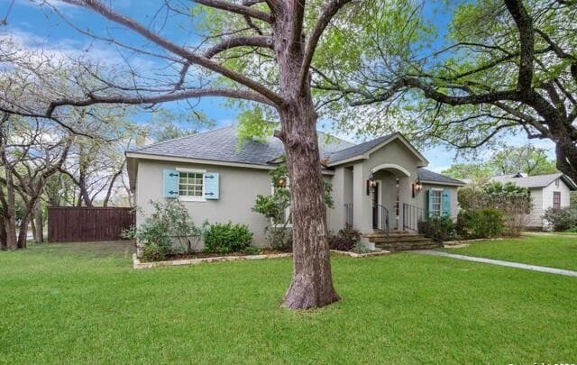 188  Claywell Dr, Alamo Heights, TX 78209 — photo 2