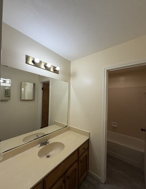 9510  Scots Gln, San Antonio, TX 78240 — photo 16