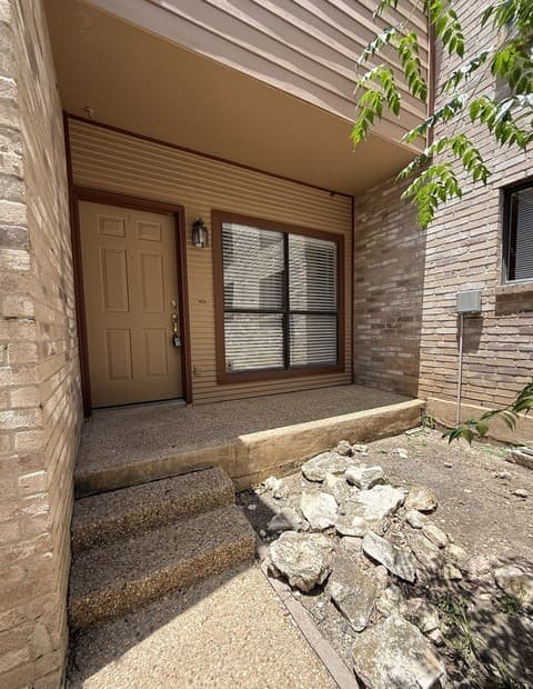 9510  Scots Gln, San Antonio, TX 78240 — photo 2