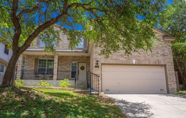 17210 Darien Wing