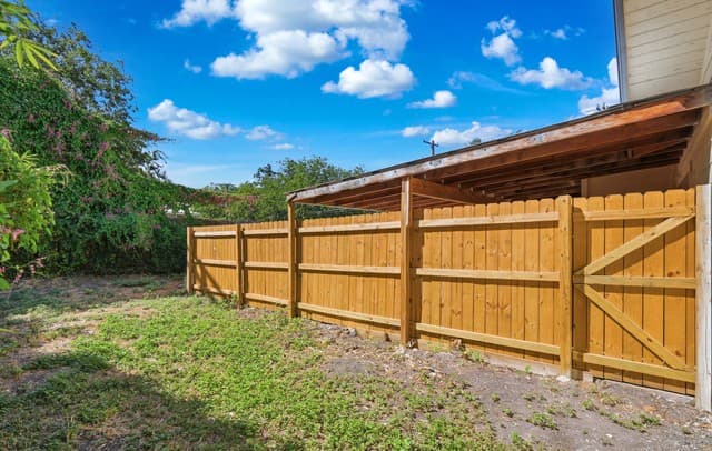 2714  Nacogdoches Rd, San Antonio, TX 78217 — photo 12