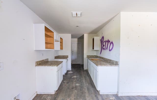 1003  Yucca St, San Antonio, TX 78220 — photo 5