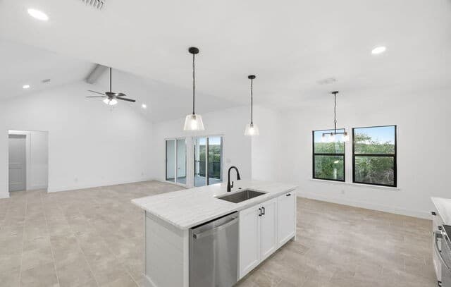 1111  Rocky Ridge Loop, Canyon Lake, TX 78133 — photo 13