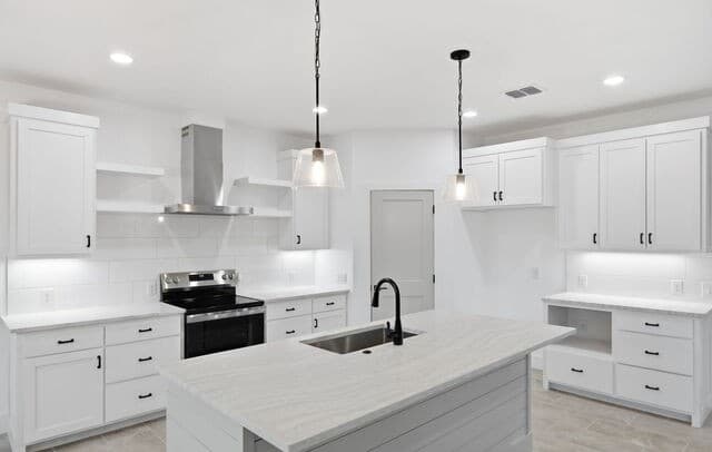 1111  Rocky Ridge Loop, Canyon Lake, TX 78133 — photo 18