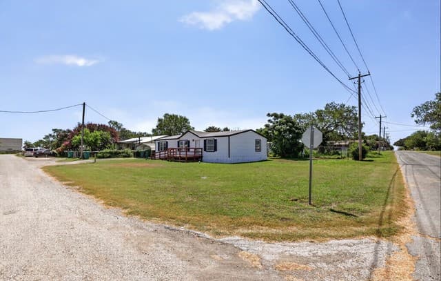 1302  Hickory Street, Jourdanton, TX 78026 — photo 13