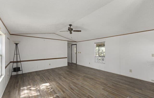 184  Linda, Canyon Lake, TX 78133 — photo 16