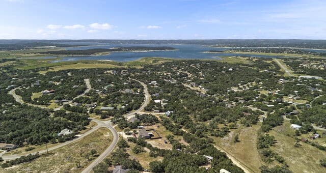 184  Linda, Canyon Lake, TX 78133 — photo 2