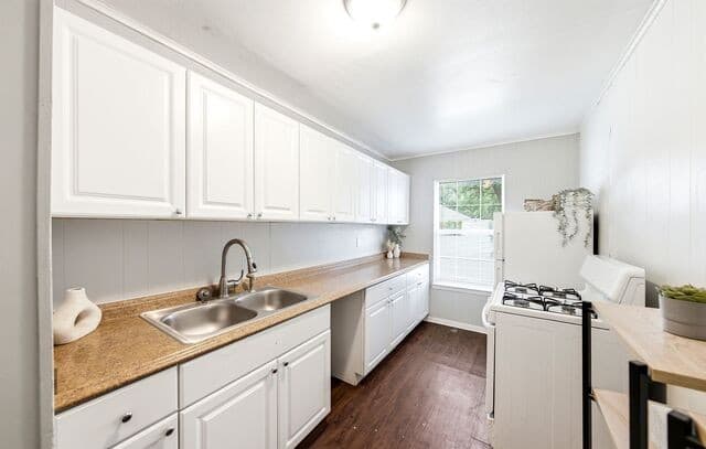 706 W Winnipeg Ave, San Antonio, TX 78225 — photo 9