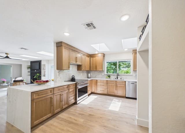 226  Gardenview, Castle Hills, TX 78213 — photo 18