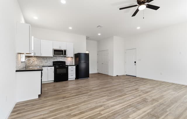 1130  Hidden Fawn Unit 3, Canyon Lake, TX 78133 — photo 7