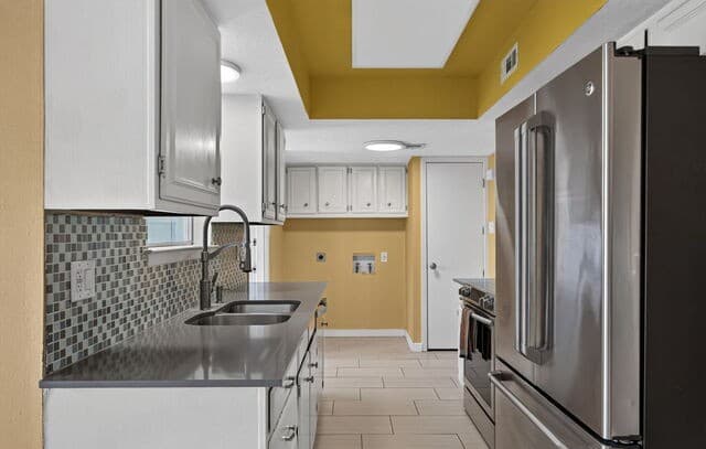 7123  Thrush View Ln Unit 35, San Antonio, TX 78209 — photo 3