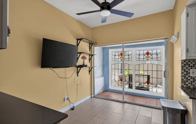 7123  Thrush View Ln Unit 35, San Antonio, TX 78209 — photo 4
