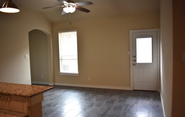 1187  Creekside Orch, New Braunfels, TX 78130 — photo 4