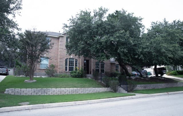 3325  Navasota, San Antonio, TX 78259 — photo 2
