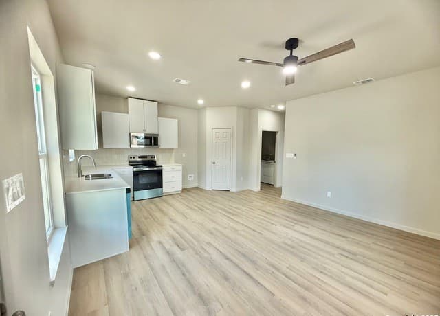 207  Meridian Ave Unit 102, San Antonio, TX 78201 — photo 4