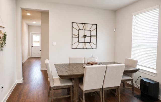 8657  Merlin Cv, San Antonio, TX 78222 — photo 5